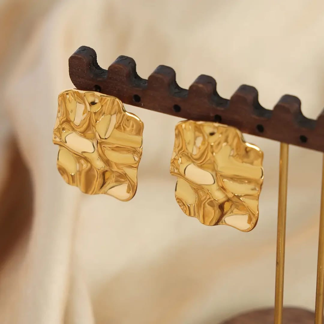 Abstract Gold Drops