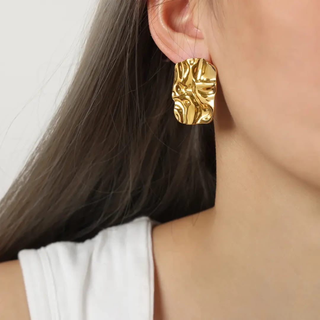 Abstract Gold Drops
